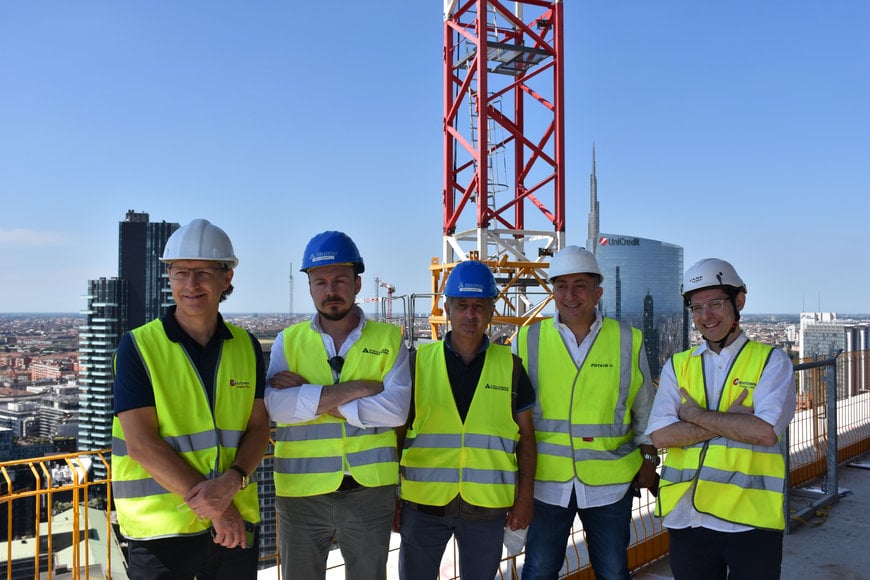 Potain MD 365 and MD 208 construct Italy’s first zero-energy skyscraper, the GIOIA 22 “Shard of Glass”